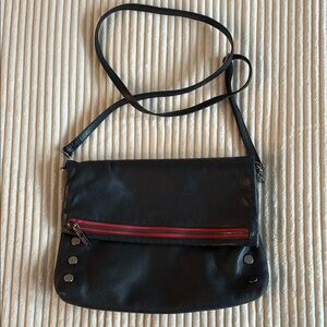 Beautiful Hammit cross body